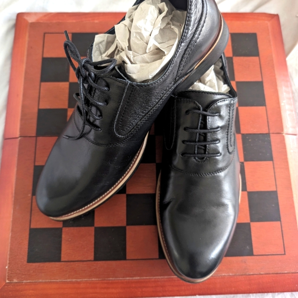 Men's formal dress shoes for weddings, prom